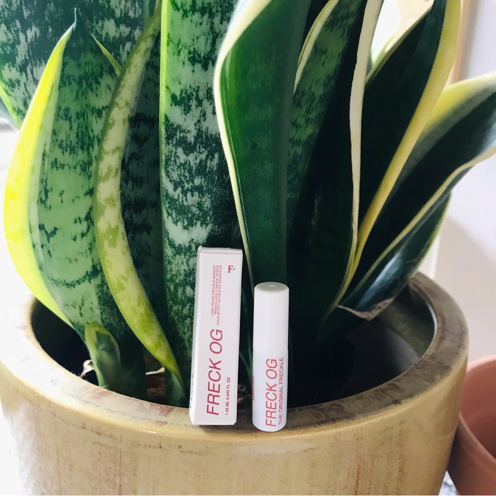 Freck OG: Original Freckle Mini from Sephora—Fake Freckle Makeup in Light-Medium